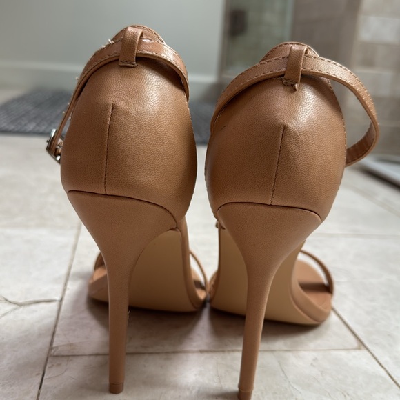 Brand new nude 4” heels. Smoke and pet free home - Picture 2 of 2